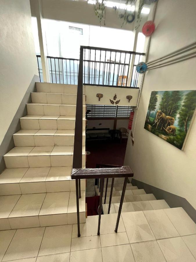 Baan Rachaya Daire Chiang Mai Dış mekan fotoğraf